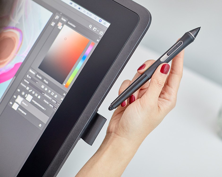 Cintiq 22 Drawing Tablet With HD Screen 2023 Reviewed